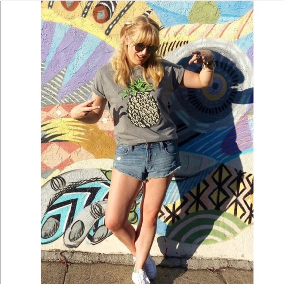 Donate 6/30 Pineapple Tee - Picture 4 of 7